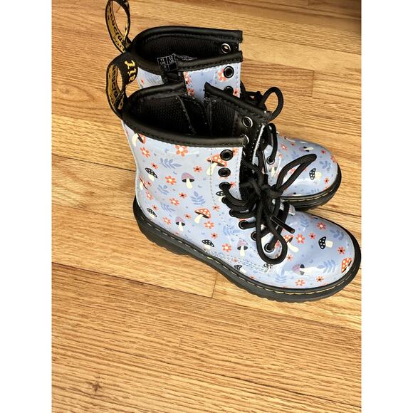 Mushroom Dr Marten - Picture 3 of 4